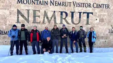Adıyamanlı Dağcılar Karla Kaplı Nemrut'ta!
