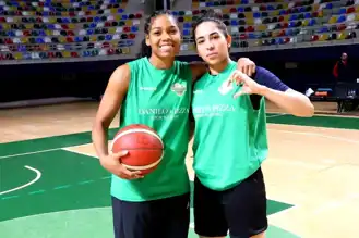 İzmit'te Basketbol Yıldızları Buluştu!
