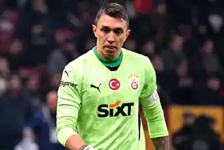 Muslera, Galatasaray'dan Ayrılıyor! Nedeni Ortaya Çıktı