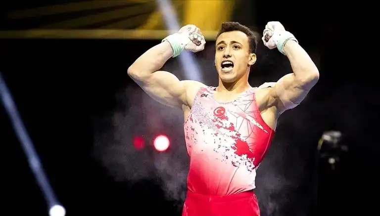 Adem Asil, Almanya'da Altın Madalya Kazandı!