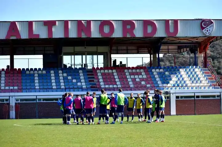 Zenit Akademi, Altınordu Tesislerinde Kampta